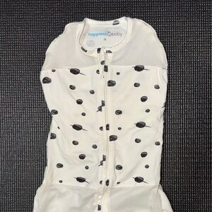 Happiest Baby White and Black Swaddle